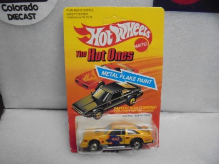 1982 HOT WHEELS THE HOT ONES GOLD FLAT OUT 442 UNPUNCHED CARD Sale