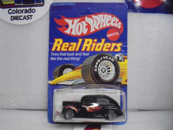 1982 HOT WHEELS REAL RIDERS BLACK FAT FENDERED  40 UNPUNCHED CREASED CARD For Sale