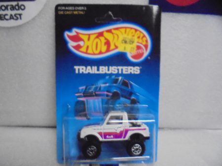 1988 HOT WHEELS TRAILBUSTERS WHITE STREET ROADER UNPUNCHED CARD Supply