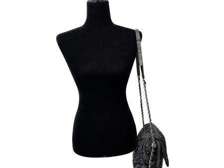 CHANEL - Excellent - Maxi Chevron Space Suit Flap Black Shoulder Bag Hot on Sale