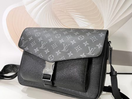 Louis Vuitton Messengerama Bag Supply