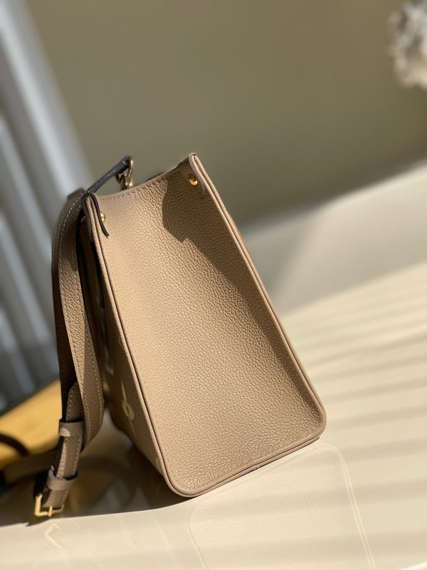 Louis Vuitton  OnTheGo PM Bag For Discount