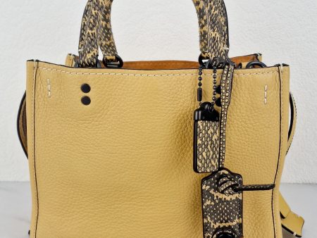 Coach 1941 Rogue 25 in Hay Yellow with Snakeskin Handles - Shoulder Bag Handbag in Pebble Leather Colorblock - Coach 59235 Online now