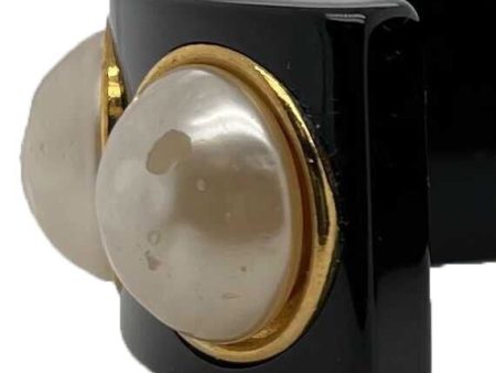 CHANEL - Vintage Large Pearl Resin Cuff - Black - Bracelet For Discount