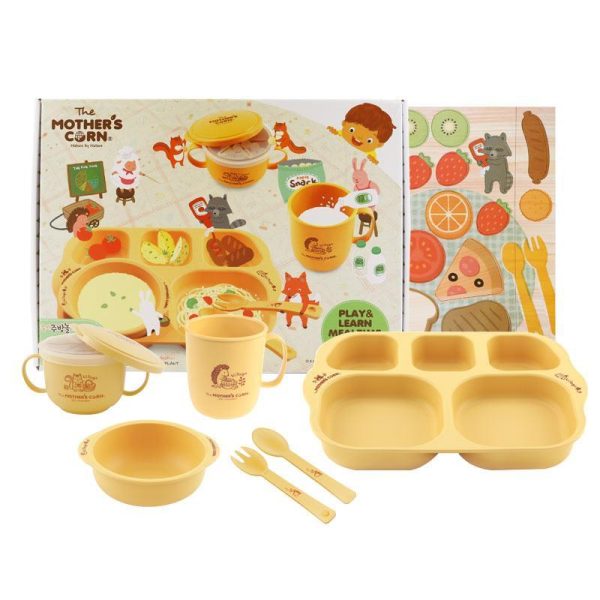 Mother s Corn Award Winning Play & Learn Meal Time Set For Sale